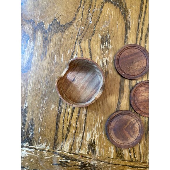 Handcrafted Wooden Coaster Set With Holder - 5 Round Coasters - Picture 5 of 7